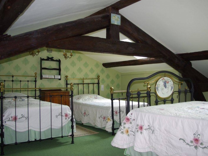 Location de vacances - Maison - Villa à Saint-Étienne-des-Oullières - Chambre verte -air-conditionné reversible