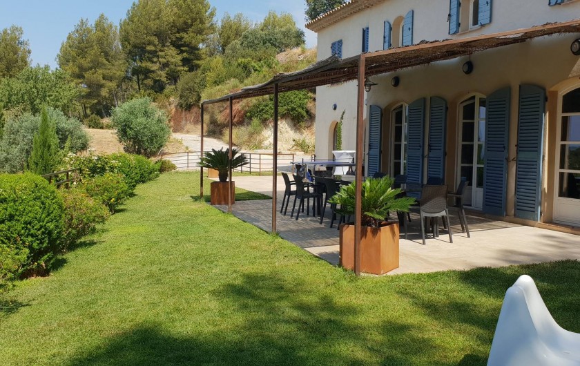 Location de vacances - Mas à Sanary-sur-Mer - EXTERIEUR TERRASSE