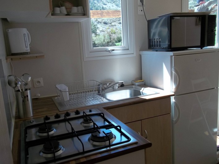 Location de vacances - Bungalow - Mobilhome à Blieux - coin cuisine
