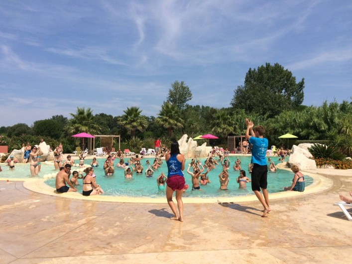 Location de vacances - Camping à Argelès-sur-Mer - Danse village