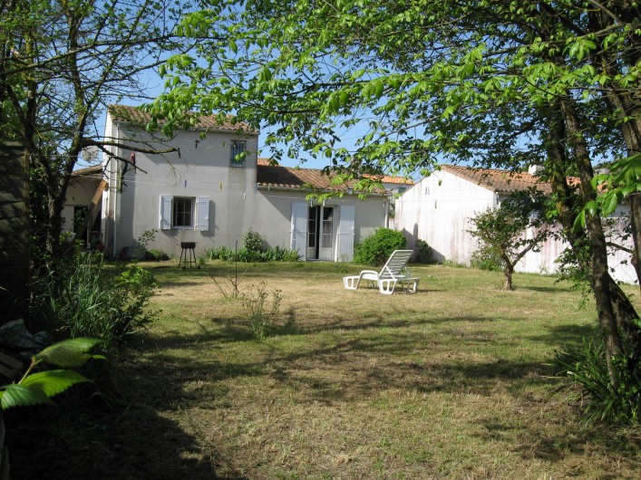 Location de vacances - Villa à La Couarde-sur-Mer - vue arrière