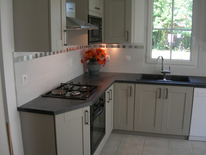 Location de vacances - Villa à La Couarde-sur-Mer - cuisine intégrée séparée équipement très complet