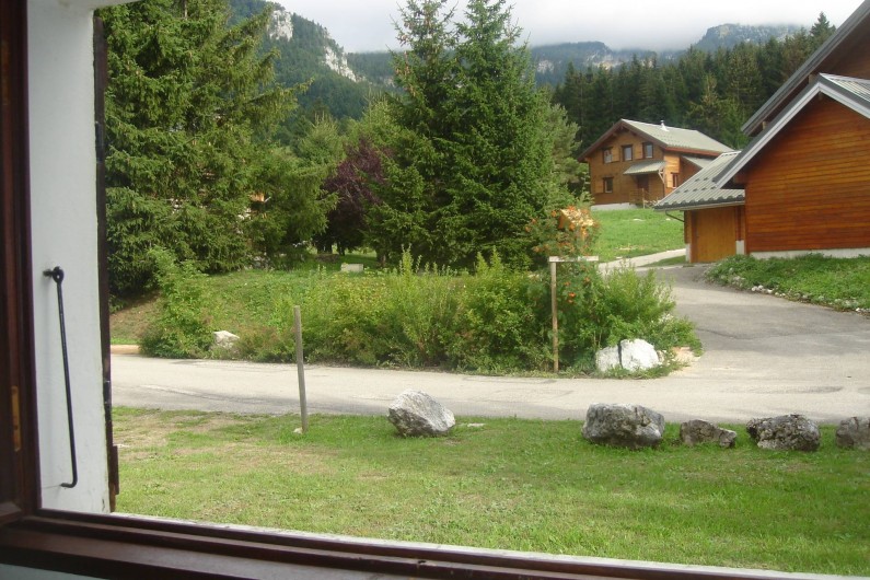 Location de vacances - Chalet à Corrençon-en-Vercors - Vue depuis le rez-de-chaussée