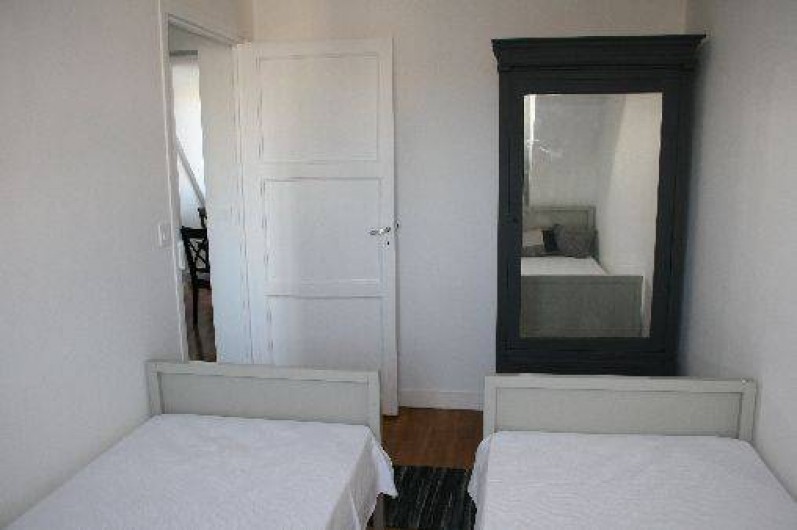 Location de vacances - Appartement à Saint-Malo - La petite chambre coté jardin