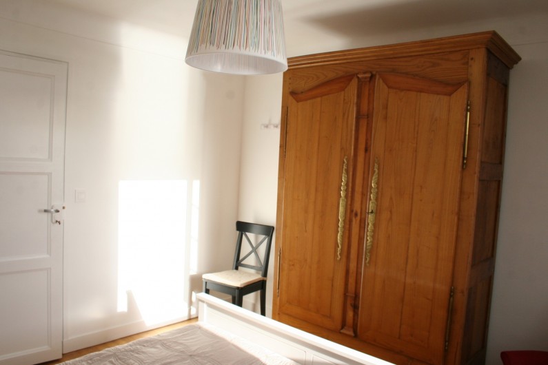 Location de vacances - Appartement à Saint-Malo - La chambre coté mer