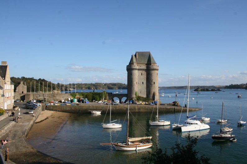 Location de vacances - Appartement à Saint-Malo - La tour Solidor à une encablure