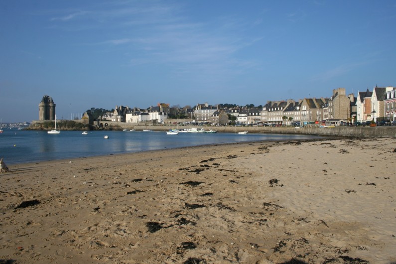 Location de vacances - Appartement à Saint-Malo - La plage de solidor