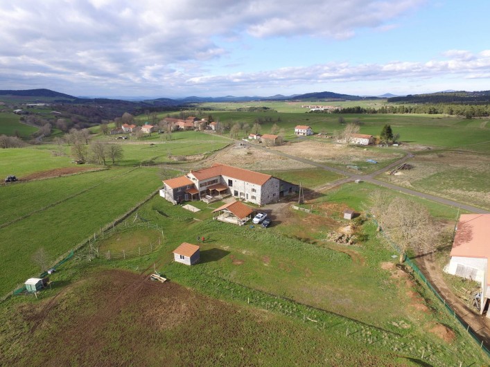 Location de vacances - Gîte à Coucouron - 6000 m² de terrain