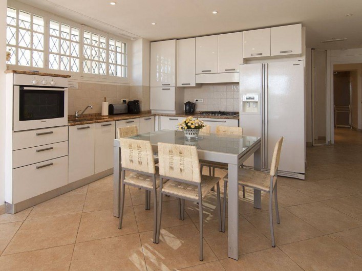 Location de vacances - Appartement à Cannes - Coin repas, cuisine américaine