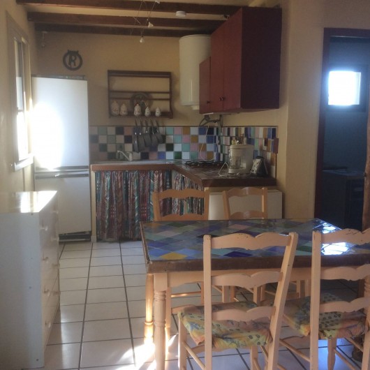 Location de vacances - Chambre d'hôtes à Villelaure - la cuisine du studio
