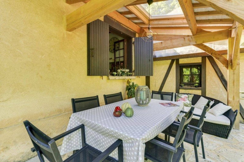 Location de vacances - Villa à Vezac - Terrasse soleil levant