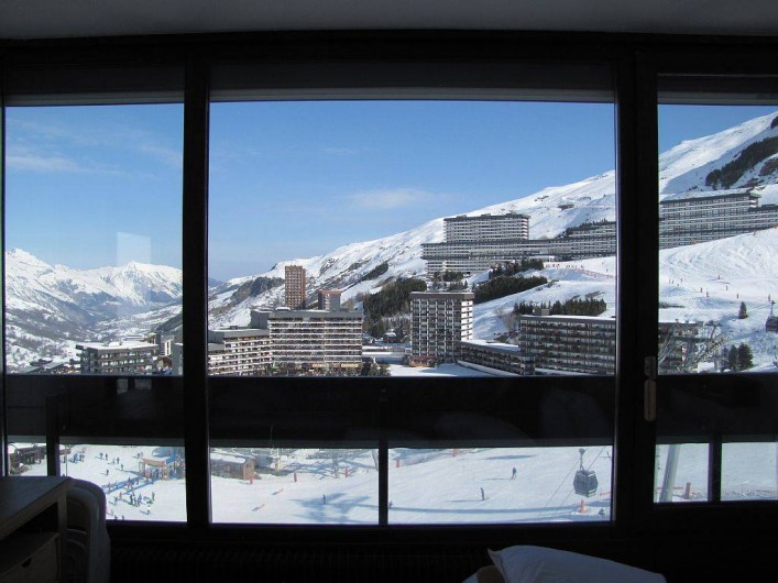 Location de vacances - Appartement à Les Menuires - baie de la chambre 4 couchages