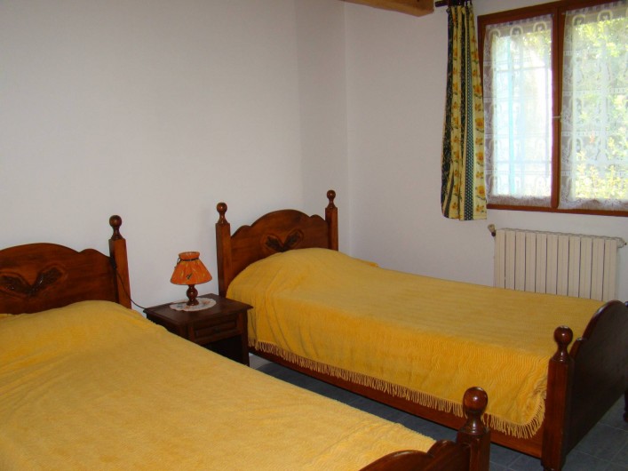 Location de vacances - Villa à Aureille - chambre 2 lits