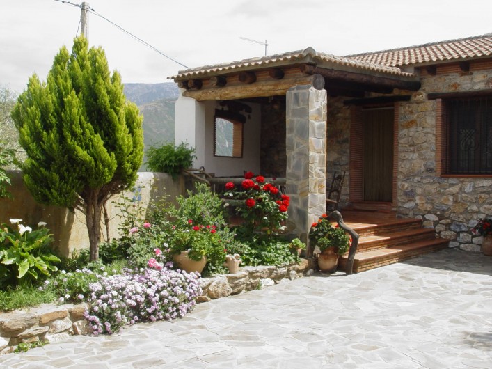 Location de vacances - Maison - Villa à Órgiva - Porche y jardin