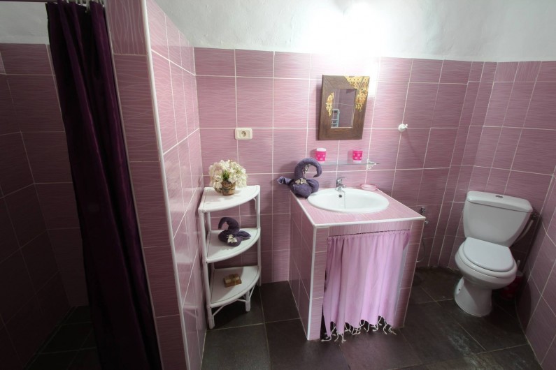 Location de vacances - Maison - Villa à Djerba - salle d ' eau et  toilette