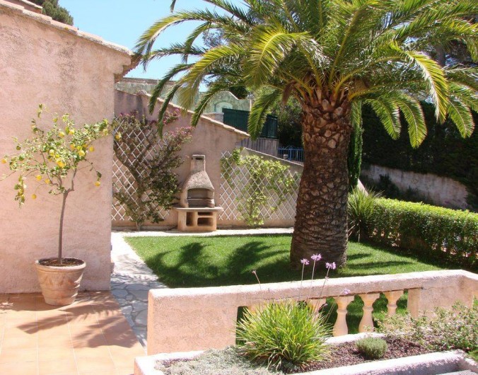 Location de vacances - Villa à Hyères - Jardin