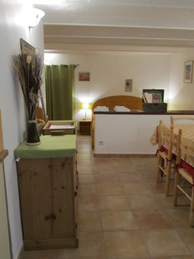 Location de vacances - Studio à Ansouis - - Salle à manger - Coin chambre