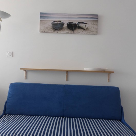 Location de vacances - Appartement à Canet-en-Roussillon - Canapé Rapido, lit restant fait et  ouvert d'une seule main en 30 secondes