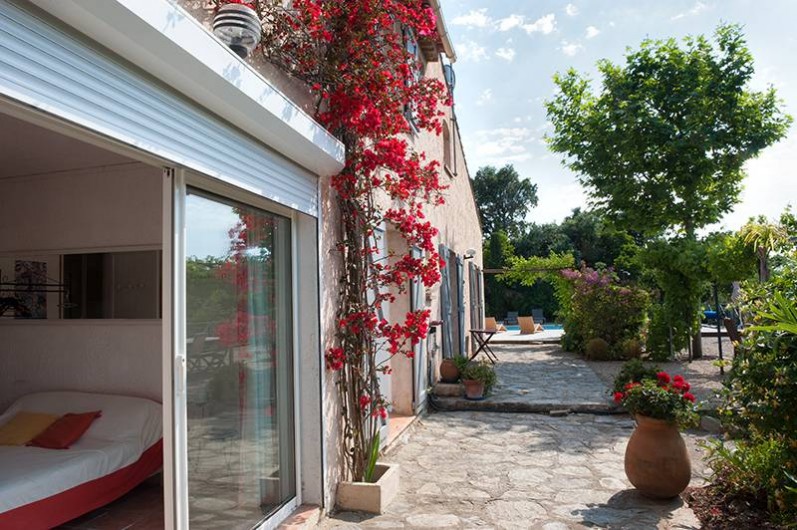 Location de vacances - Villa à Les Issambres - exterieur du studio