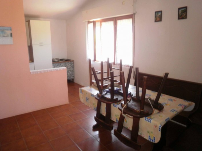 Location de vacances - Appartement à Tertenia - cuisine et coin repas