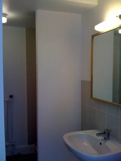 Location de vacances - Maison - Villa à Dijon - Salle d'eau (1er étage)