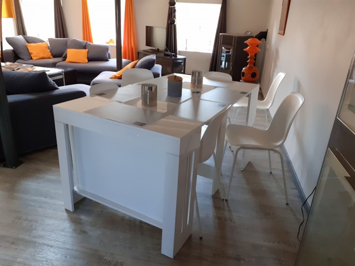 Location de vacances - Appartement à Beaune - Espace repas pouvant convenir à 12 personnes