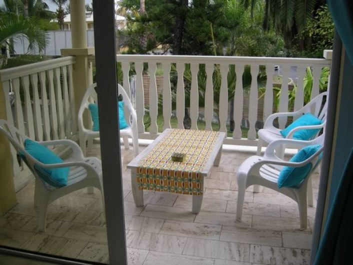 Location de vacances - Appartement à Saint-Gilles les Bains - Balcon chambre 1