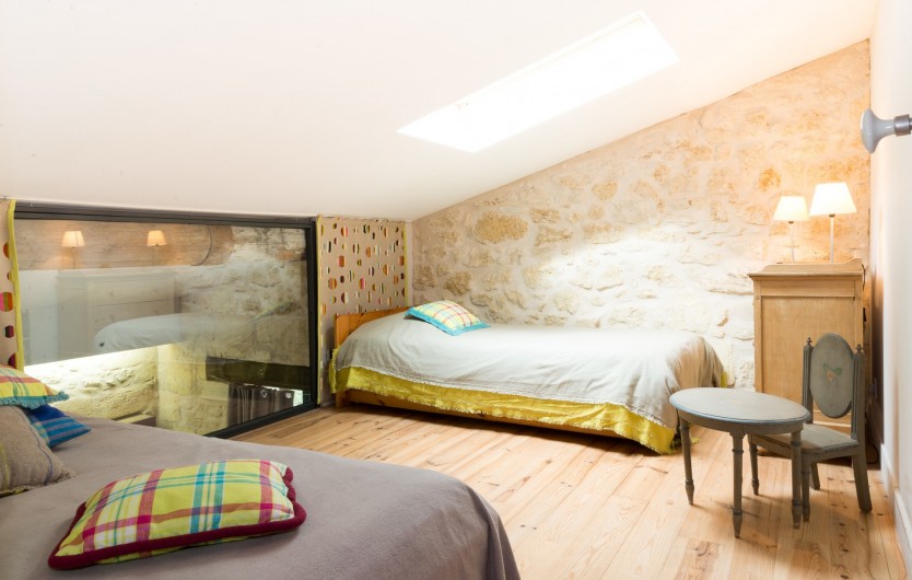 Location de vacances - Gîte à Bourg sur Gironde - chambre enfants deux lits