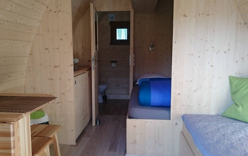 Location de vacances - Insolite à La Chapelle-Blanche-Saint-Martin - Cabane Forestière - installation intérieure