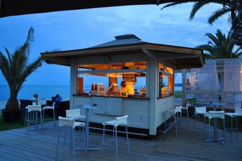 Location de vacances - Appartement à Penta-di-Casinca - Soirées animées en bord de mer