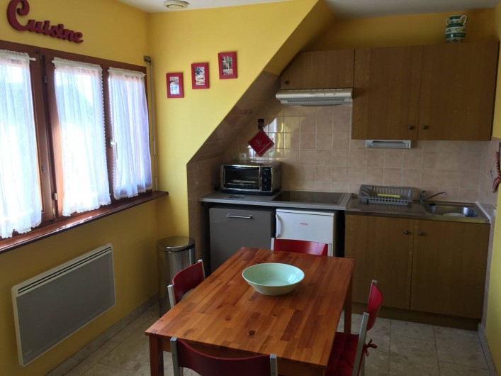 Location de vacances - Appartement à Orschwiller - Cuisine du Gite Coté jardin