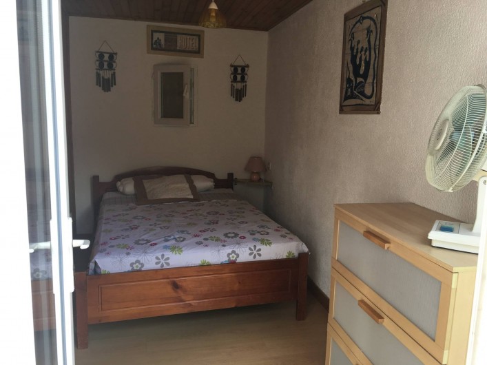 Location de vacances - Villa à Lloret de Mar - chambre extérieure en 140