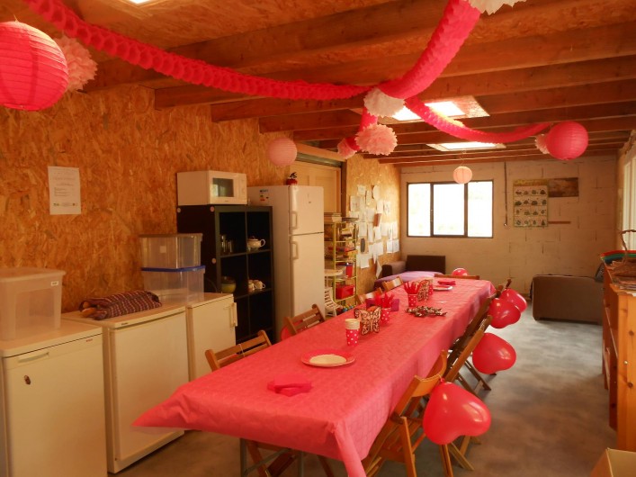 Location de vacances - Insolite à Labarre - La cuisine partagée , un jour de fête!