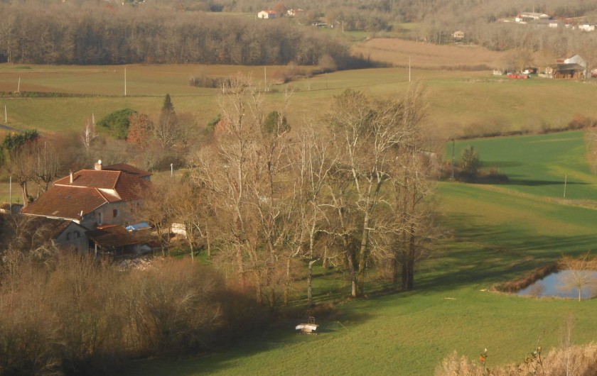 Location de vacances - Insolite à Labarre - Vue de notre lieu depuis les hauteurs