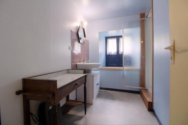 Location de vacances - Gîte à Gavarnie-Gèdre - Sdb 1