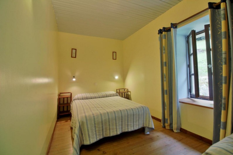 Location de vacances - Gîte à Gavarnie-Gèdre - Chambre 2 - lit double