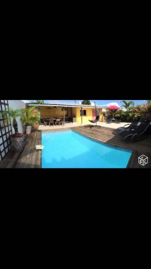 Location de vacances - Villa à Saint-Pierre - Extérieur Jour grand angle