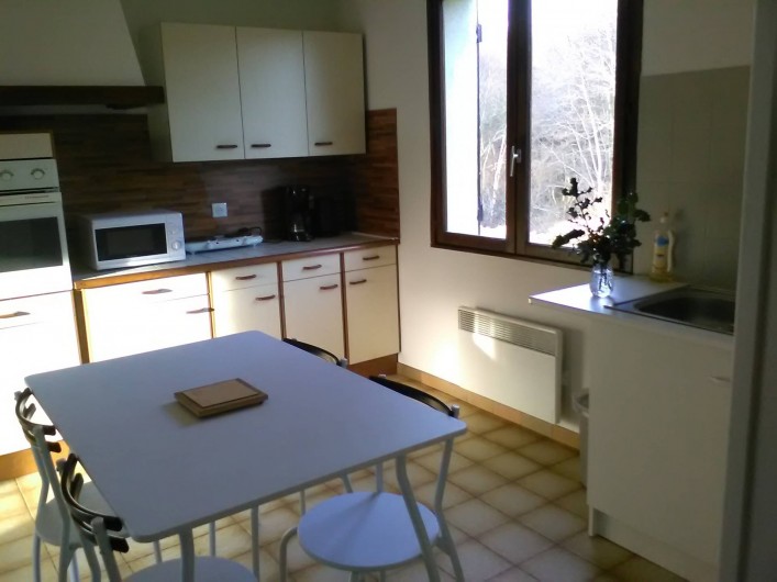 Location de vacances - Gîte à Bromont Lamothe - Cuisine