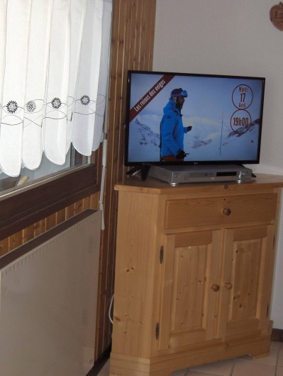 Location de vacances - Appartement à Samoëns - Télévision écran plat et lecteur DVD