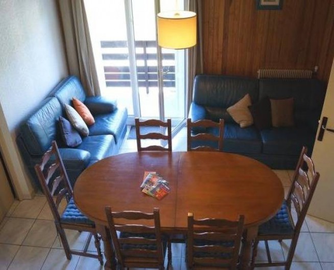 Location de vacances - Appartement à Les Angles - Pièce de vie ouvrant sur le balcon