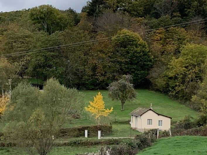 Location de vacances - Gîte à Saint-Honoré-les-Bains - la petite maison  sa nature