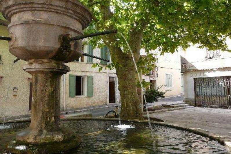 Location de vacances - Appartement à Nans-les-Pins