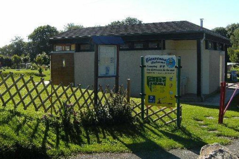 Location de vacances - Bungalow - Mobilhome à Le Bourg-Dun - Entre du camping les Garennes de la mer