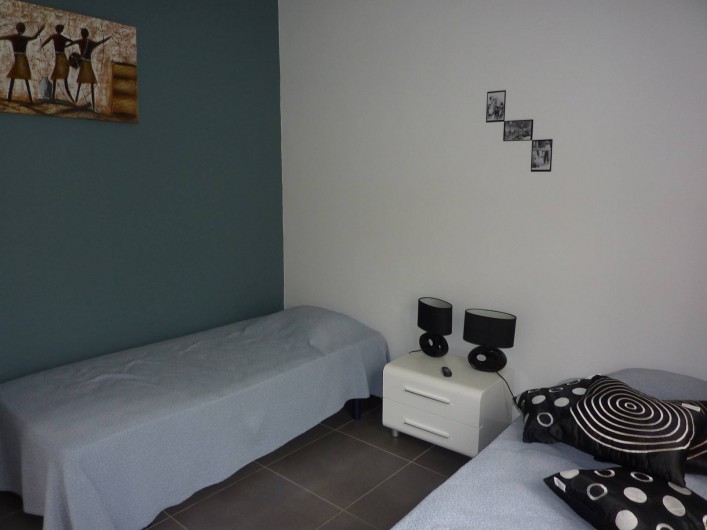 Location de vacances - Villa à Saint-François - chambre N° 1 PLACARD 3 VANTAUX