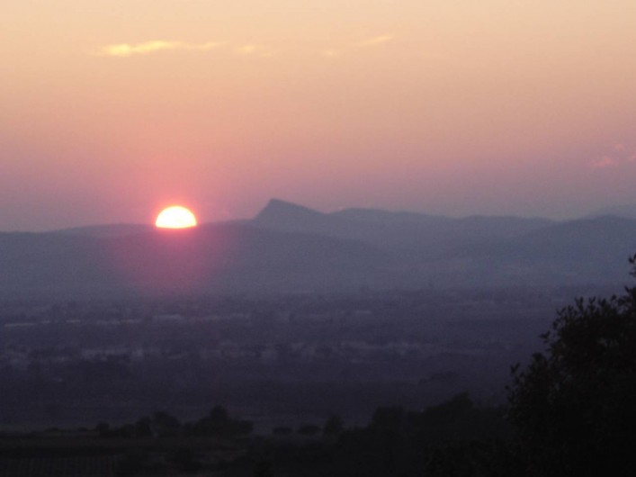 Location de vacances - Roulotte à Aniane - coucher de soleil