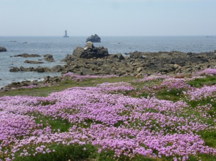 Location de vacances - Gîte à Brélès - Le Phare du Four à l'horizon  à Porspoder.