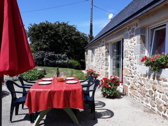 Location de vacances - Gîte à Brélès - Plaisir de manger dehors!