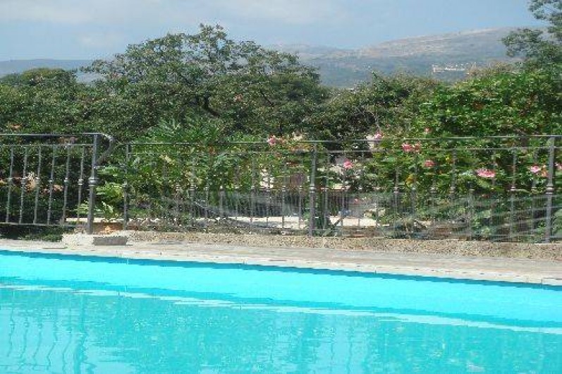 Location de vacances - Appartement à Vence - Piscine