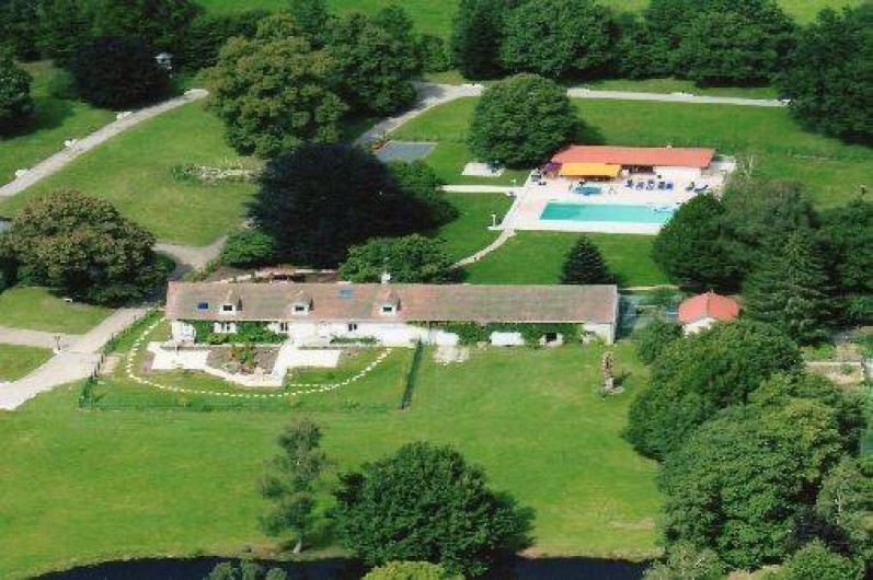 Location de vacances - Villa à Jeanménil - Résidence du parc, longère sur terrain de 70 ares.