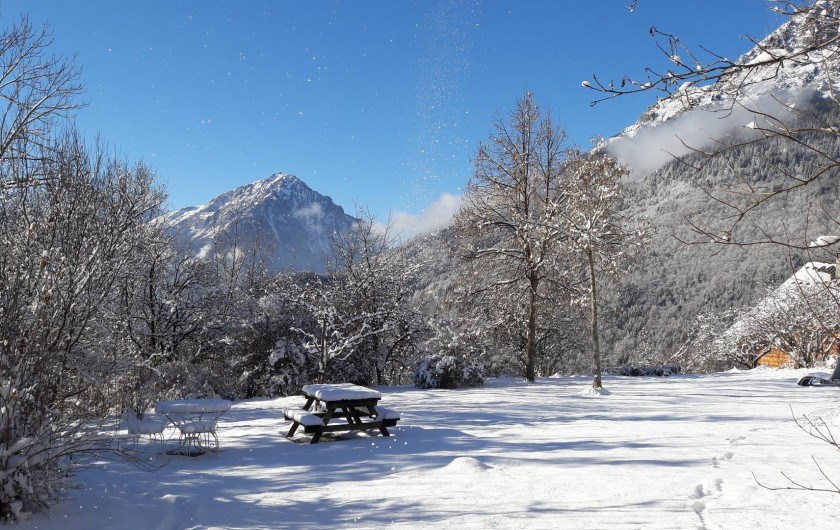 Location de vacances - Chalet à Vaujany - Garden in winter